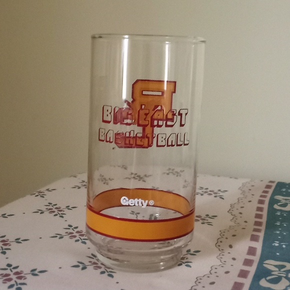 Vintage Boston College Eagles Big East Basketball Glass by Getty - Picture 2 of 2